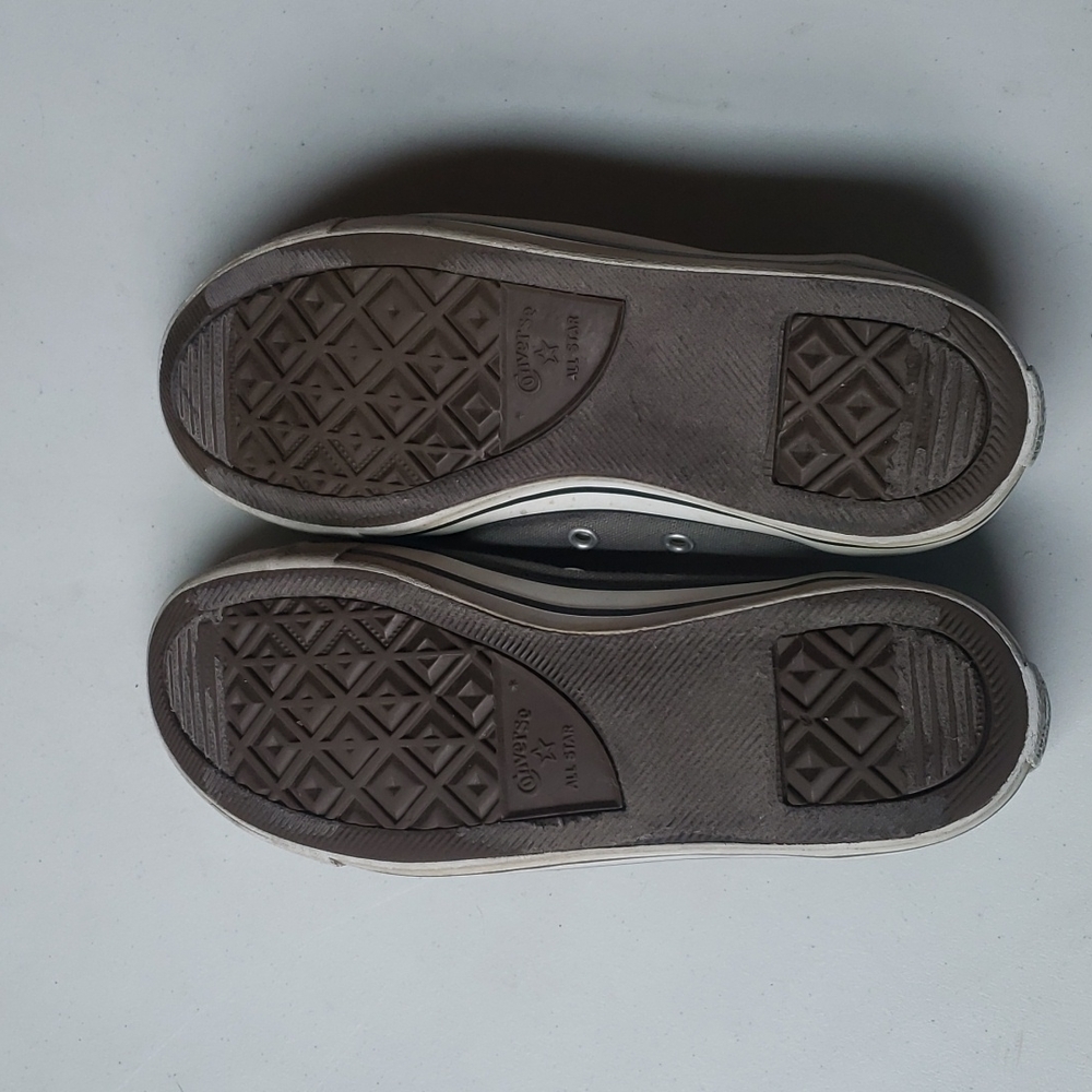 Vintage Converse Sneakers - Picture 3 of 3